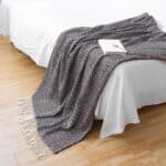 Plaid en Laine de Couleur Noire